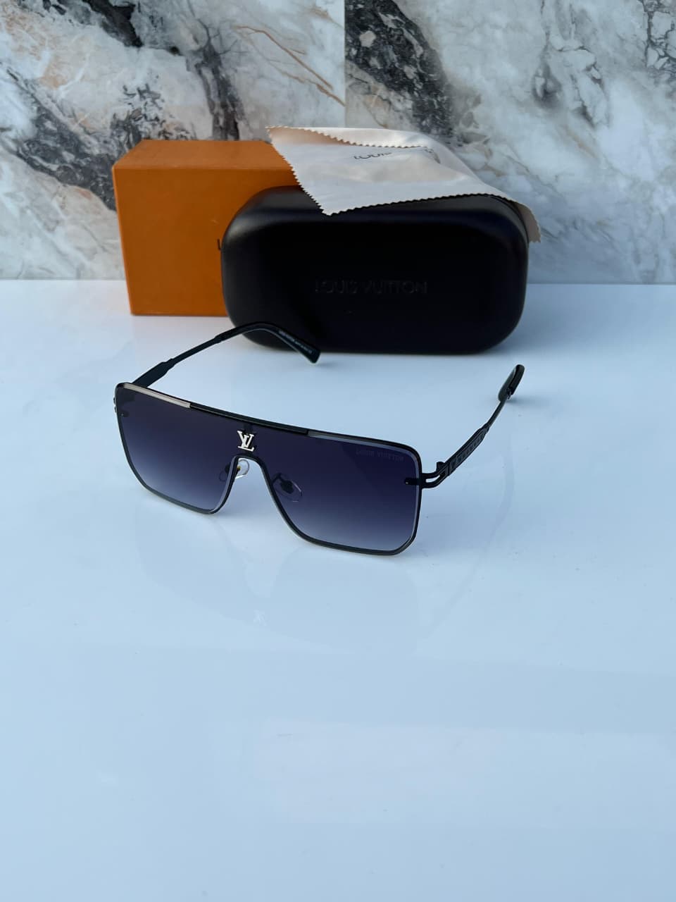 WG Louis vuitto_n 0500