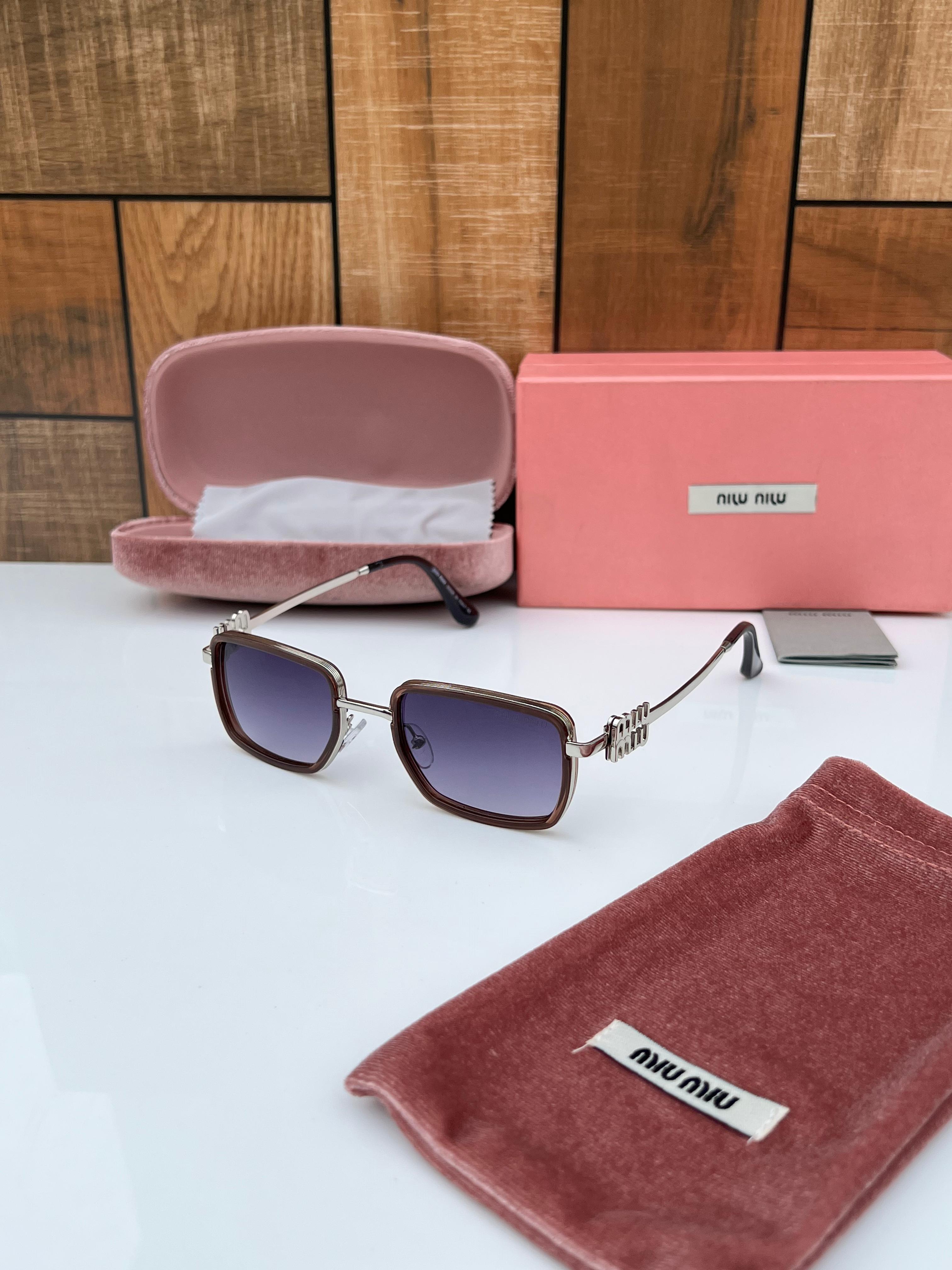 WG Mi 559 silver peach shaded