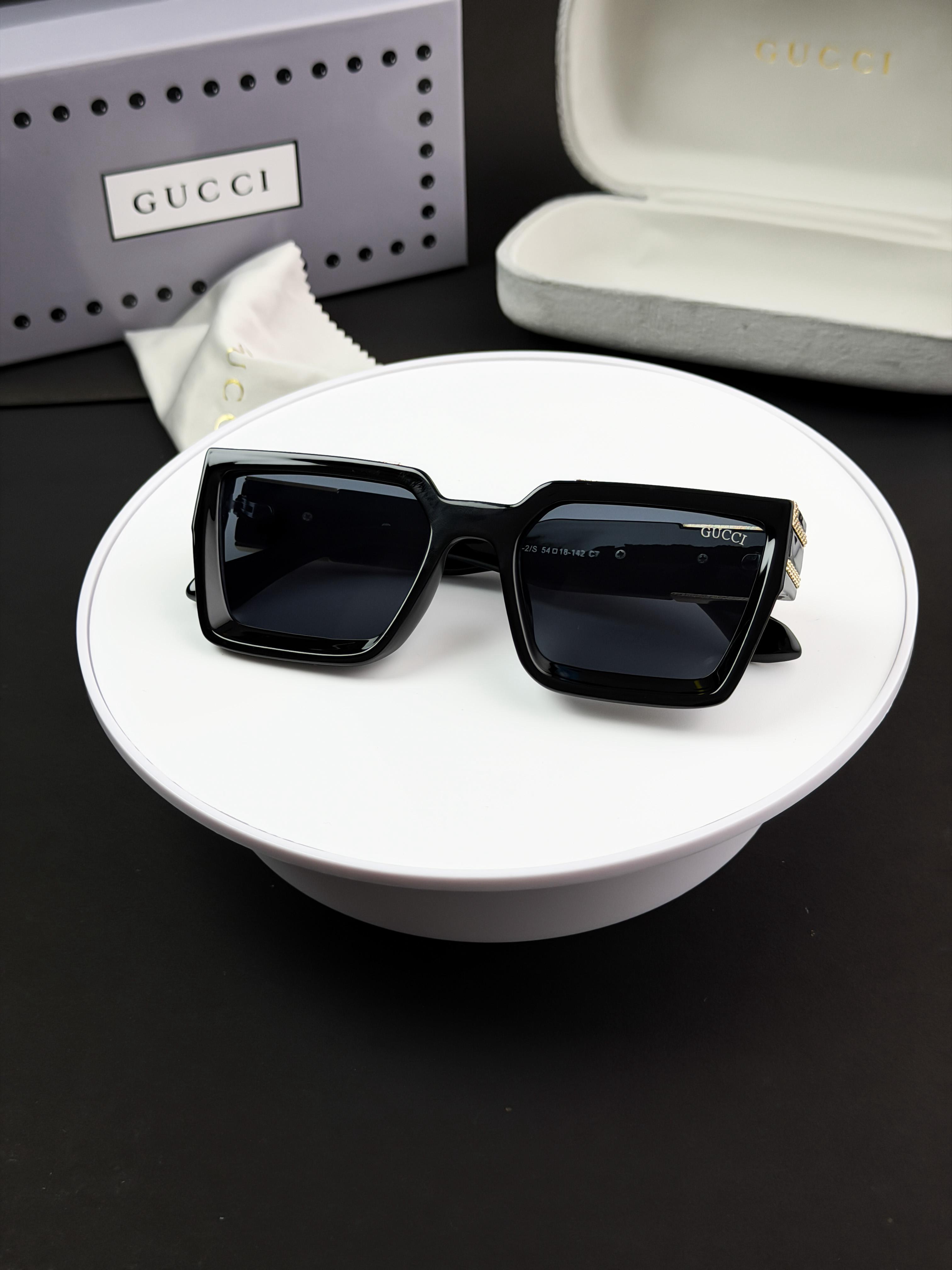 WG GU I GOLD BLACK GG2